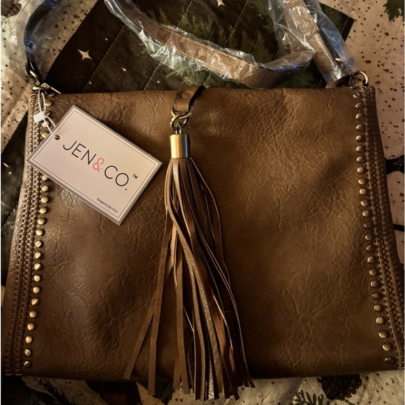 Jen & Co. - Picture 1 of 5